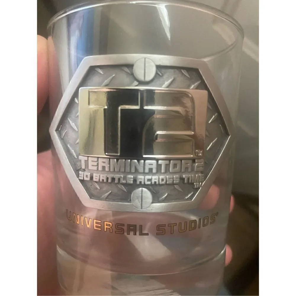 Vintage 1997 terminator 2 universal studios 14oz glass